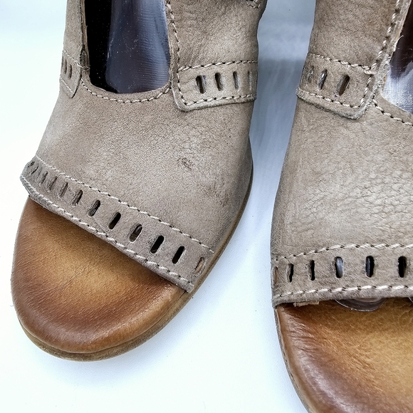 Miz Mooz Kipling Open Toe Leather Wedge Sandals - Picture 15 of 16